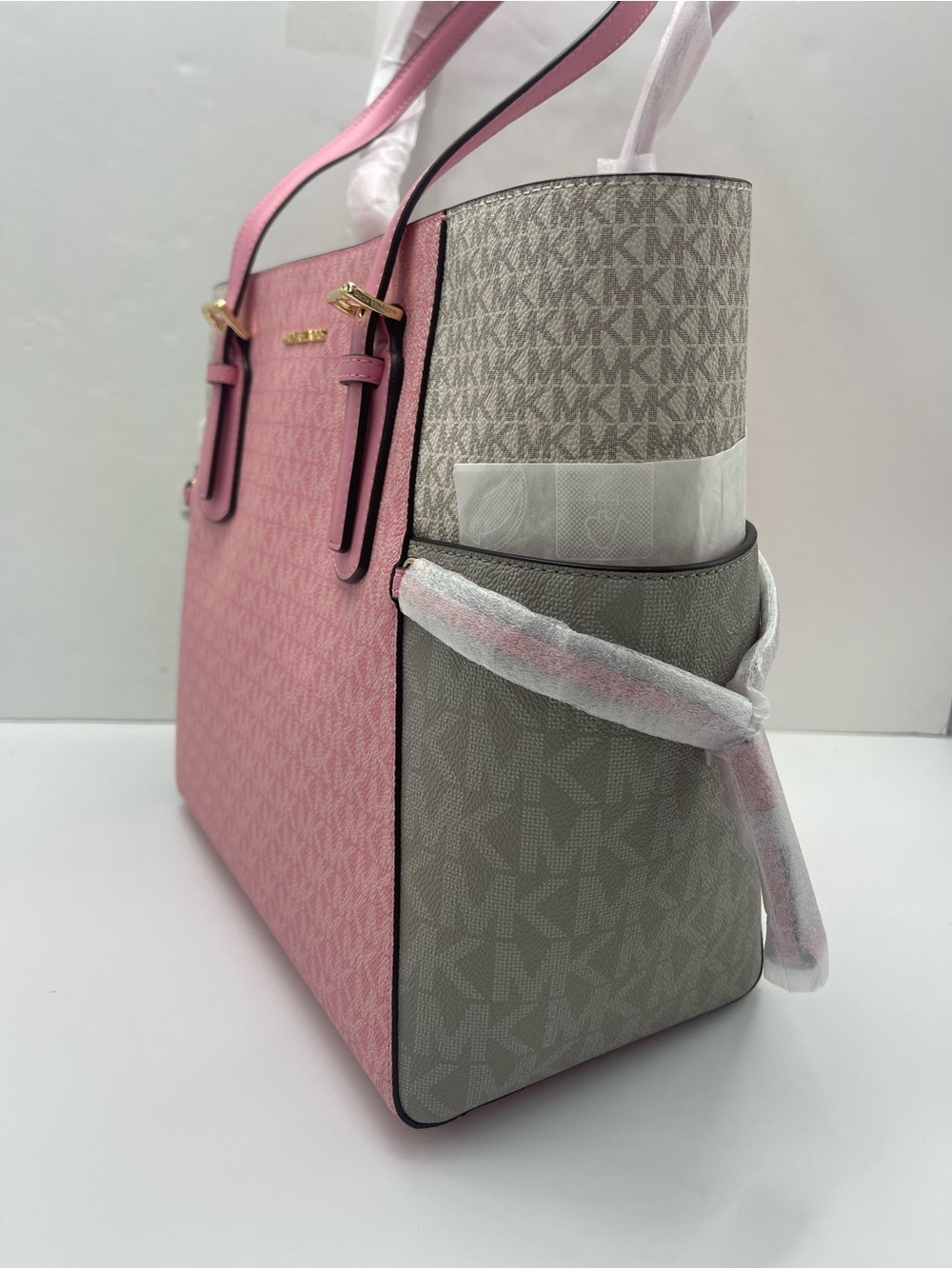 MICHAEL KORS Voyager Lg Color-Block Signature Logo Top Zip EW Shoulder Tote
NWT - Picture 4 of 16